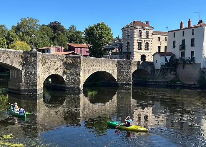 L'escapade Hébergement de vacances *